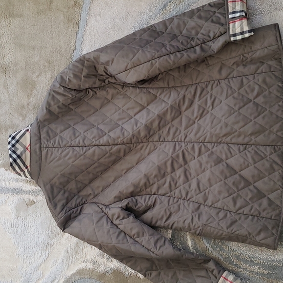 Authentic Burberry  quilted Jacket - Picture 11 of 14